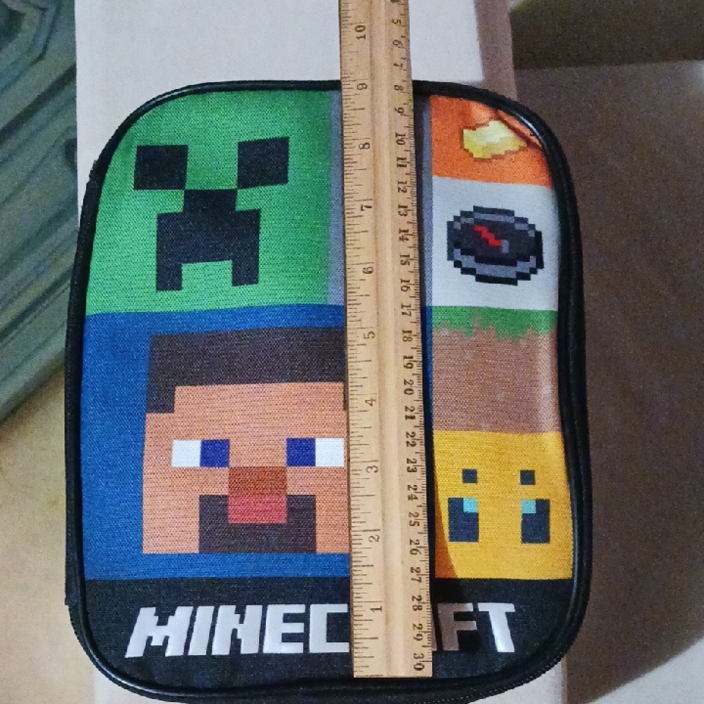 Minecraft Lunch Box - Picture 7 of 9